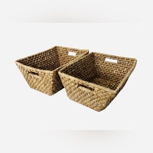 Set of Two large Woven Wicker Storage Baskets organizer